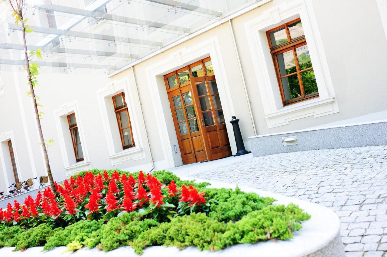 Hotel Zamek Lubliniec Exterior foto